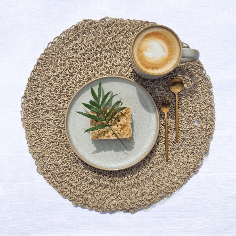 Paul & Romi's Leitfaden für den perfekten Tisch: Anlass, Geschirr und Dekoration