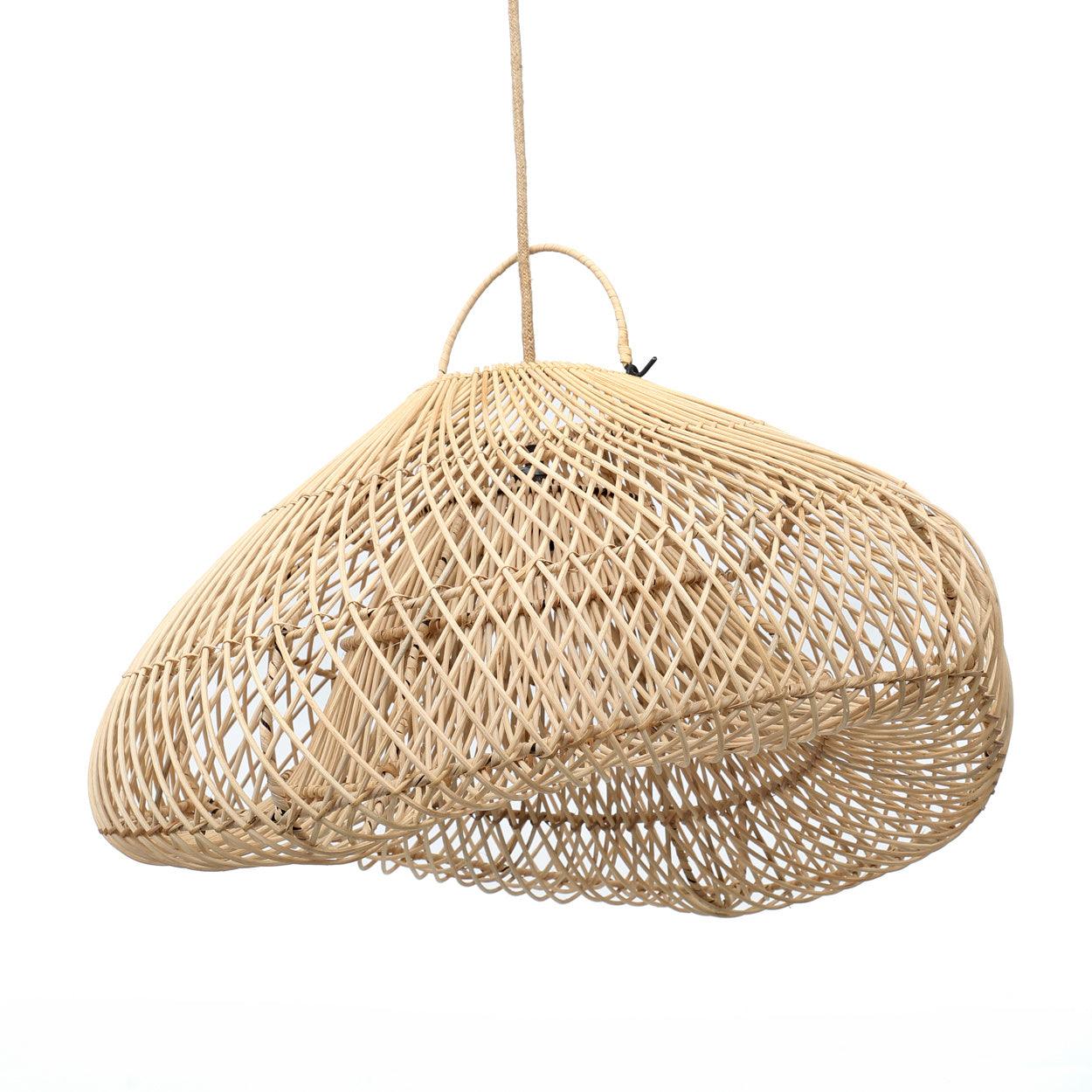 Große Pendelleuchte aus Rattan - The Cloud Pendant - Paul & Romi