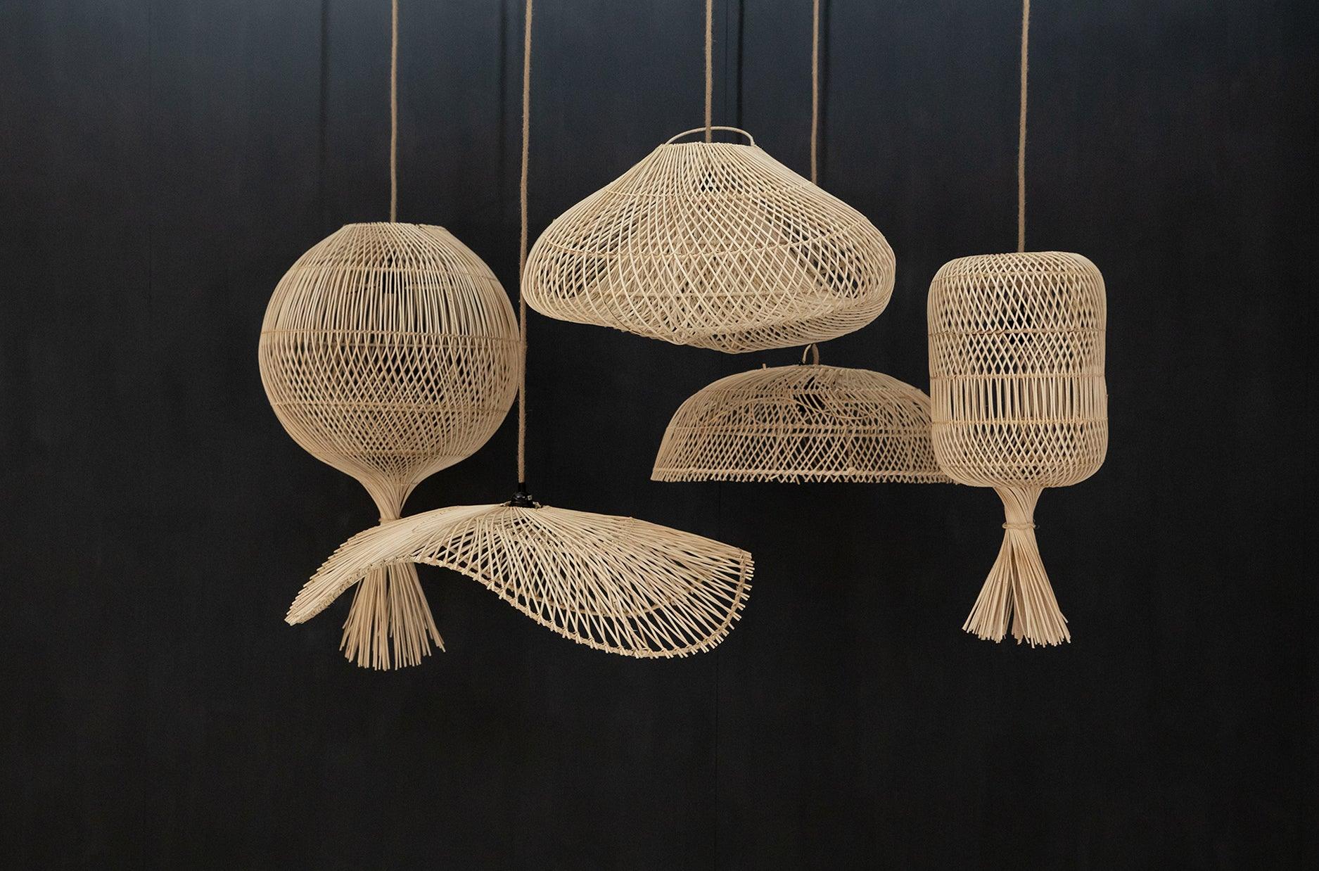Große Pendelleuchte aus Rattan - The Cloud Pendant - Paul & Romi