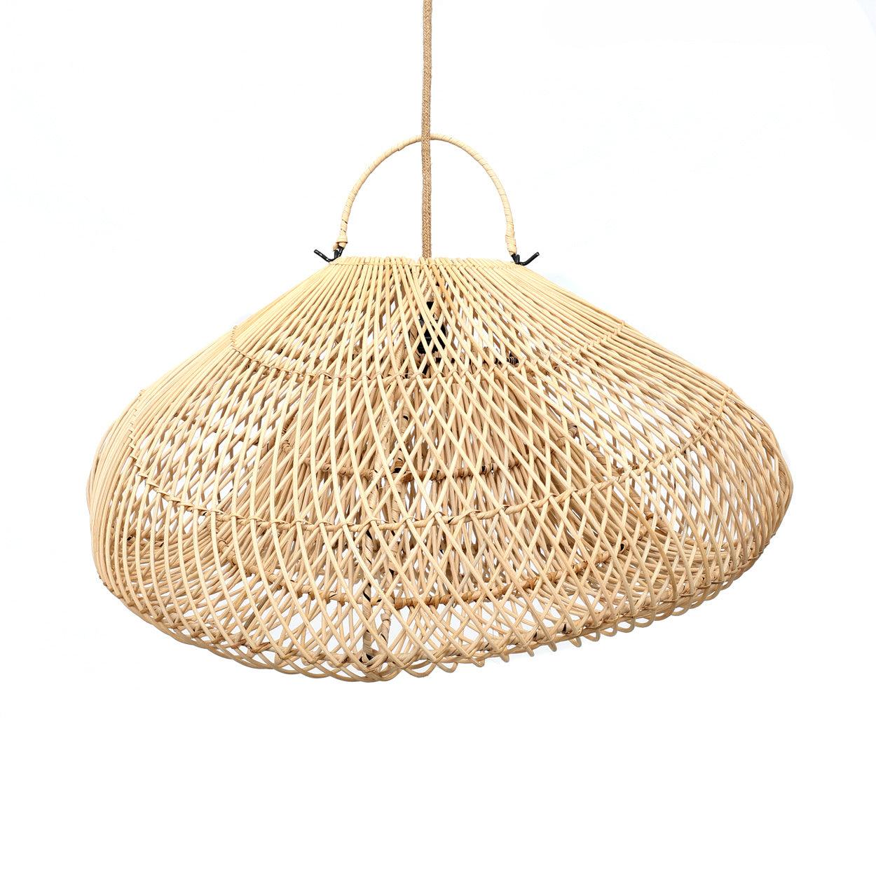 Große Pendelleuchte aus Rattan - The Cloud Pendant - Paul & Romi