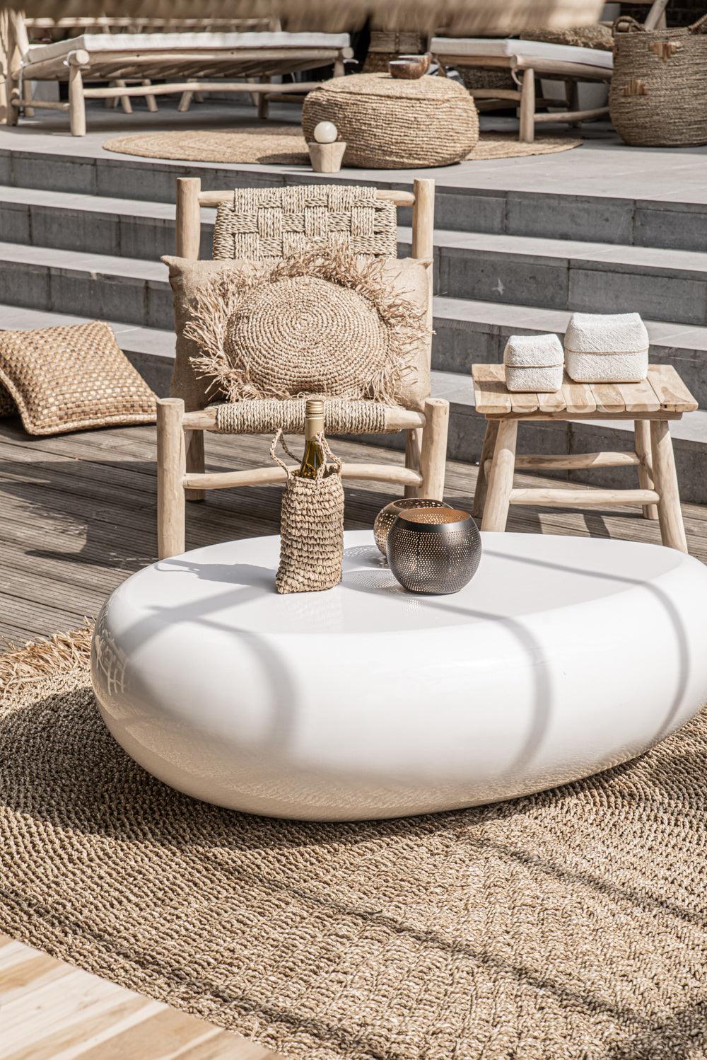 Beistelltisch aus Teakholz - The Island Side Table - Paul & Romi
